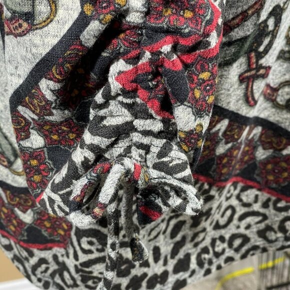 Cato Tunic Top Red Gray Ruched Sleeve Size 18/20 Shirt Stretch Animal Print - Picture 5 of 7